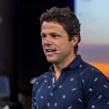 Nacho Dean, the explorer who joined the five continents, will participate in the Blue Zone Forum 2025